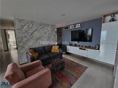 Apartamento de 3 alcobas en venta en Loma De Las Brujas, Envigado, 121 m² · foto 5 de 15