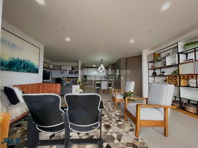 Apartamento de 3 alcobas en venta en Loma Benedictinos, Envigado, 158 m² · foto 8 de 20