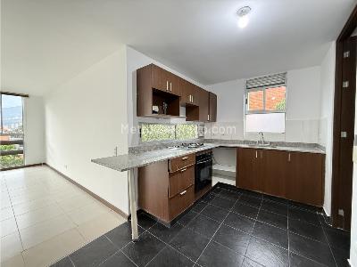 Apartamento de 3 alcobas en venta en Zuñiga, Envigado, 112 m² · foto 6 de 18