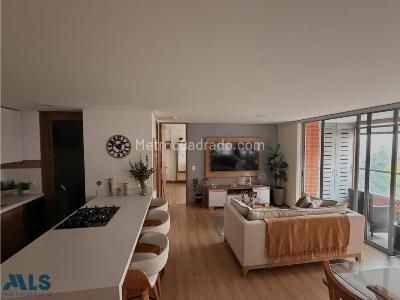 Apartamento de 2 alcobas en venta en Loma De Las Brujas, Envigado, 84 m² · foto 4 de 11