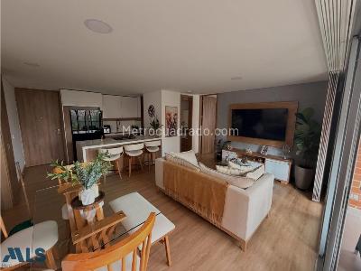 Apartamento de 2 alcobas en venta en Loma De Las Brujas, Envigado, 84 m² · foto 5 de 11
