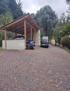 Casa de 5 alcobas en venta en La Calera, La Calera · foto 2 de 20