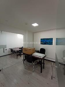 Casa de 5 alcobas en venta en Quinta Camacho, Bogotá, 440 m² · foto 10 de 20