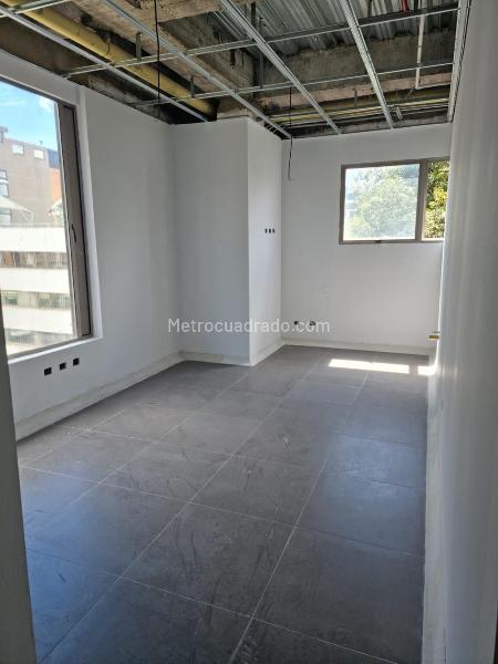 Edificio de Apartamentos en Arriendo, Santa Barbara, Bogotá D.C. - Widok 4