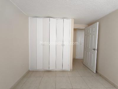 Apartamento de 2 alcobas en venta en Chapinero Norte, Bogotá, 78 m² · foto 4 de 17