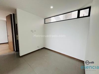 Apartamento de 3 alcobas en arriendo en Loma Del Escobero, Envigado, 113 m² · foto 7 de 9