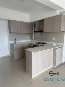 Apartamento en arriendo en San Nicolas, Rionegro · foto 3 de 15