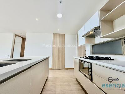 Apartamento de 1 alcoba en arriendo en El Poblado, Medellín, 67 m² · foto 1 de 20