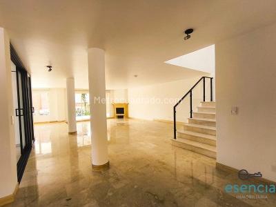 Casa de 4 alcobas en arriendo en El Poblado, Medellín, 350 m² · foto 10 de 20