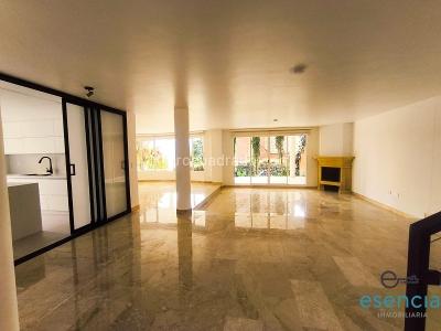 Casa de 4 alcobas en arriendo en El Poblado, Medellín, 350 m² · foto 11 de 20