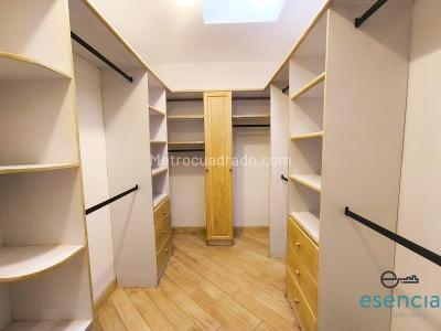 Casa de 4 alcobas en arriendo en El Poblado, Medellín, 350 m² · foto 20 de 20