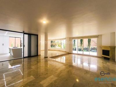 Casa de 4 alcobas en arriendo en El Poblado, Medellín, 350 m² · foto 7 de 20