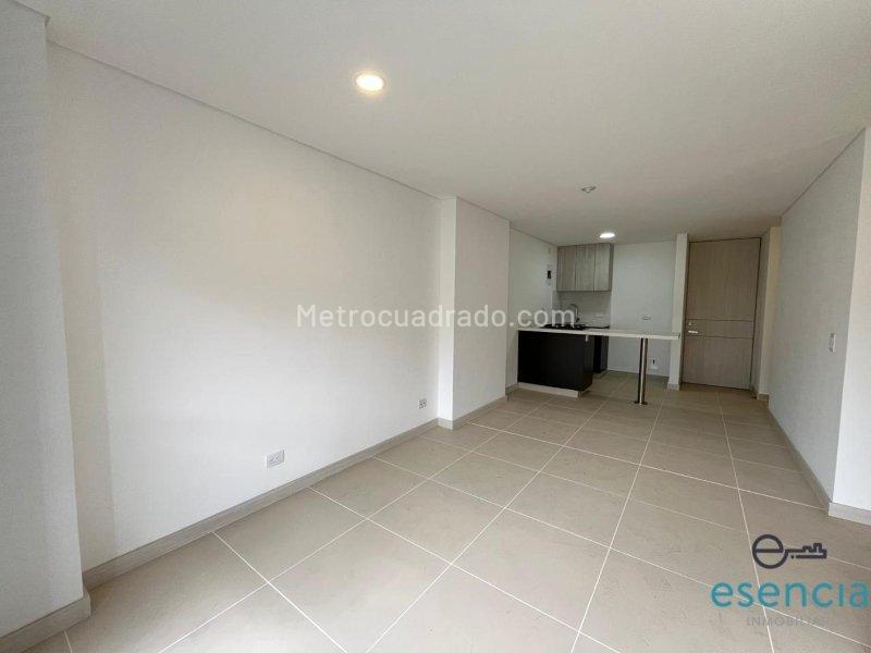 3BR Apartment in La Estrella (62 m²) - 2