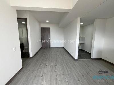 Apartamento en arriendo en Las Palmas, Medellín · foto 3 de 14
