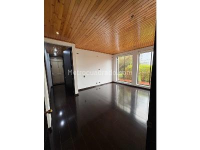 Casa de 4 alcobas en venta en Via Guaymaral, Chía, 909 m² · foto 4 de 20