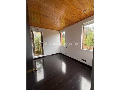 Casa de 4 alcobas en venta en Via Guaymaral, Chía, 909 m² · foto 5 de 20