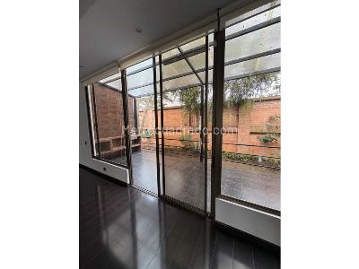Casa de 4 alcobas en venta en Via Guaymaral, Chía, 909 m² · foto 15 de 20