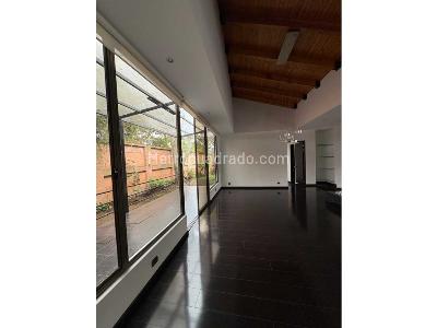 Casa de 4 alcobas en venta en Via Guaymaral, Chía, 909 m² · foto 17 de 20