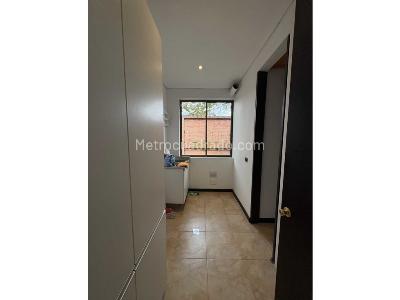 Casa de 4 alcobas en venta en Via Guaymaral, Chía, 909 m² · foto 20 de 20