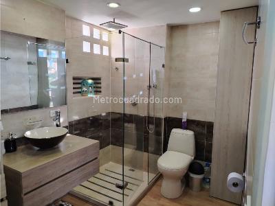 Apartaestudio en venta en El Poblado, Medellín, 30 m² · foto 4 de 13