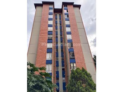 Apartamento en venta en Loma Del Indio, Medellín · foto 2 de 8