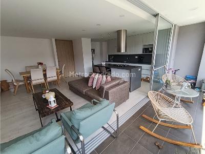 Apartamento en venta en Ditaires, Itagüí · foto 2 de 16