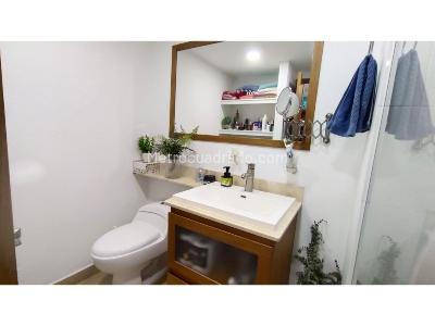 Apartamento de 2 alcobas en venta en Las Lomitas, Sabaneta, 75 m² · foto 8 de 15