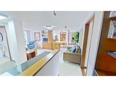 Apartamento de 4 alcobas en venta en El Poblado, Medellín, 103 m² · foto 6 de 9