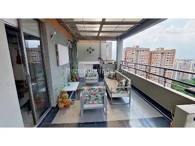 Apartamento de 3 alcobas en venta en Belen, Medellín, 109 m² · foto 2 de 13
