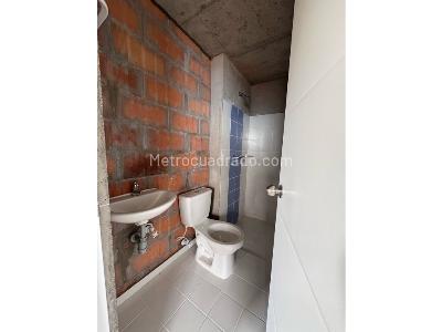 Apartamento de 2 alcobas en venta en Maria Auxiliadora, Sabaneta, 55 m² · foto 5 de 13