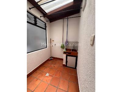 Apartamento de 3 alcobas en venta en Belen, Medellín, 117 m² · foto 2 de 10