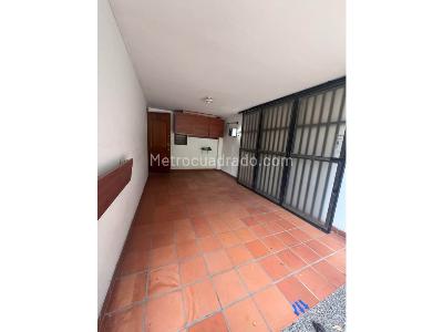 Apartamento de 3 alcobas en venta en Belen, Medellín, 117 m² · foto 3 de 10