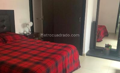 Apartamento de 3 alcobas en venta en Laureles La Castellana, Medellín, 75 m² · foto 9 de 11