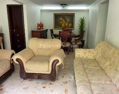 Apartamento en venta en La Almeria, Medellín · foto 2 de 9