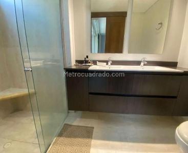 Apartamento de 4 alcobas en venta en Laureles, Medellín, 130 m² · foto 5 de 8