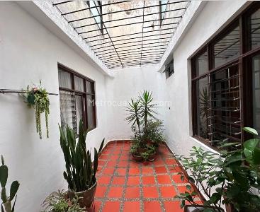 Casa de 4 alcobas en venta en Simon Bolivar, Medellín, 270 m² · foto 9 de 15