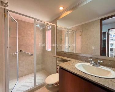 Apartamento en venta en Laureles, Medellín · foto 6 de 13