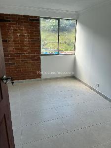 Apartamento en venta en Almeria, Medellín · foto 4 de 13