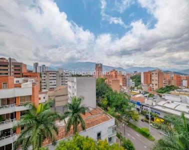 Apartamento de 3 alcobas en venta en Bolivariana, Medellín, 101 m² · foto 1 de 18