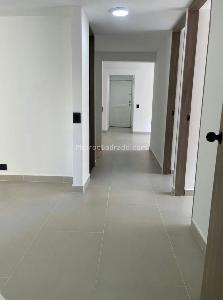 Apartamento en venta en Laureles La Almeria, Medellín · foto 3 de 15