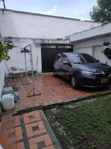 Casa de 4 alcobas en venta en Laureles, Medellín, 216 m² · foto 13 de 14