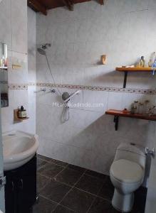 Casa de 4 alcobas en venta en Laureles, Medellín, 216 m² · foto 5 de 14