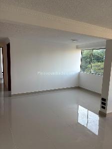 Apartamento de 4 alcobas en venta en La Almeria, Medellín, 100 m² · foto 8 de 20