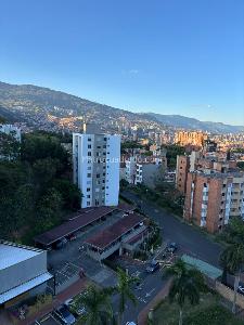 Apartamento de 4 alcobas en venta en La Almeria, Medellín, 100 m² · foto 11 de 20
