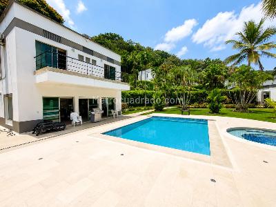 Casa de 5 alcobas en venta en El Rincón De Las Lomas, Villavicencio, 1110 m² · foto 2 de 20