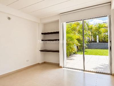 Casa de 4 alcobas en venta en Condominio Campestre Palma Real, Villavicencio, 235 m² · foto 10 de 20