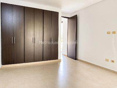 Casa de 4 alcobas en venta en Condominio Campestre Palma Real, Villavicencio, 235 m² · foto 6 de 20