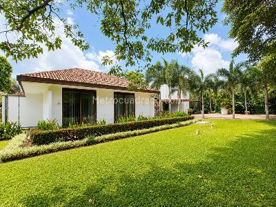 Casa de 5 alcobas en venta en Condominio Campestre Hacienda La Primavera, Villavicencio · foto 2 de 19