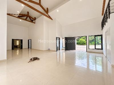 Casa de 5 alcobas en venta en Vereda El Cairo, Villavicencio · foto 2 de 20