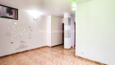 Apartamento de 3 alcobas en arriendo en La America, Medellín, 84 m² · foto 2 de 14